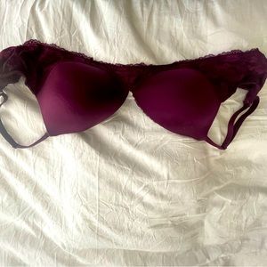 Super supportive Victoria Body nursing bra with detachable cup for nursing